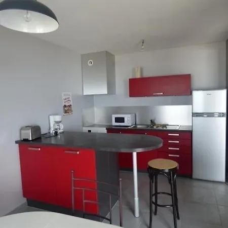 Апартаменты A Dans En Front De Mer De Type F3 Avec Balcon Жуллувиль-ле-Пен